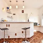 Apartment Kuca Za Odmor U Blizini Splita *