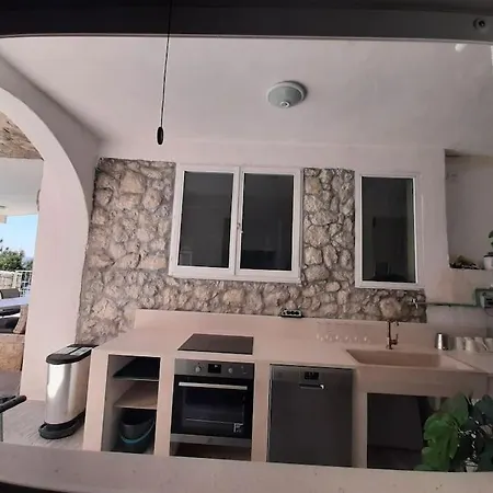 Kuca Za Odmor U Blizini Splita アパート