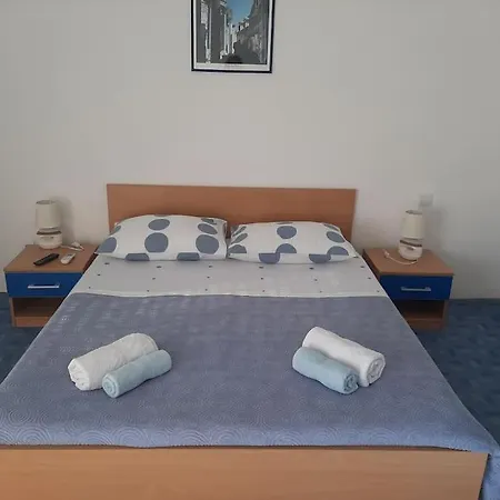 Kuca Za Odmor U Blizini Splita * イェセニツェ