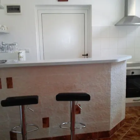 Apartman Kuca Za Odmor U Blizini Splita