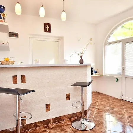 Apartman Kuca Za Odmor U Blizini Splita